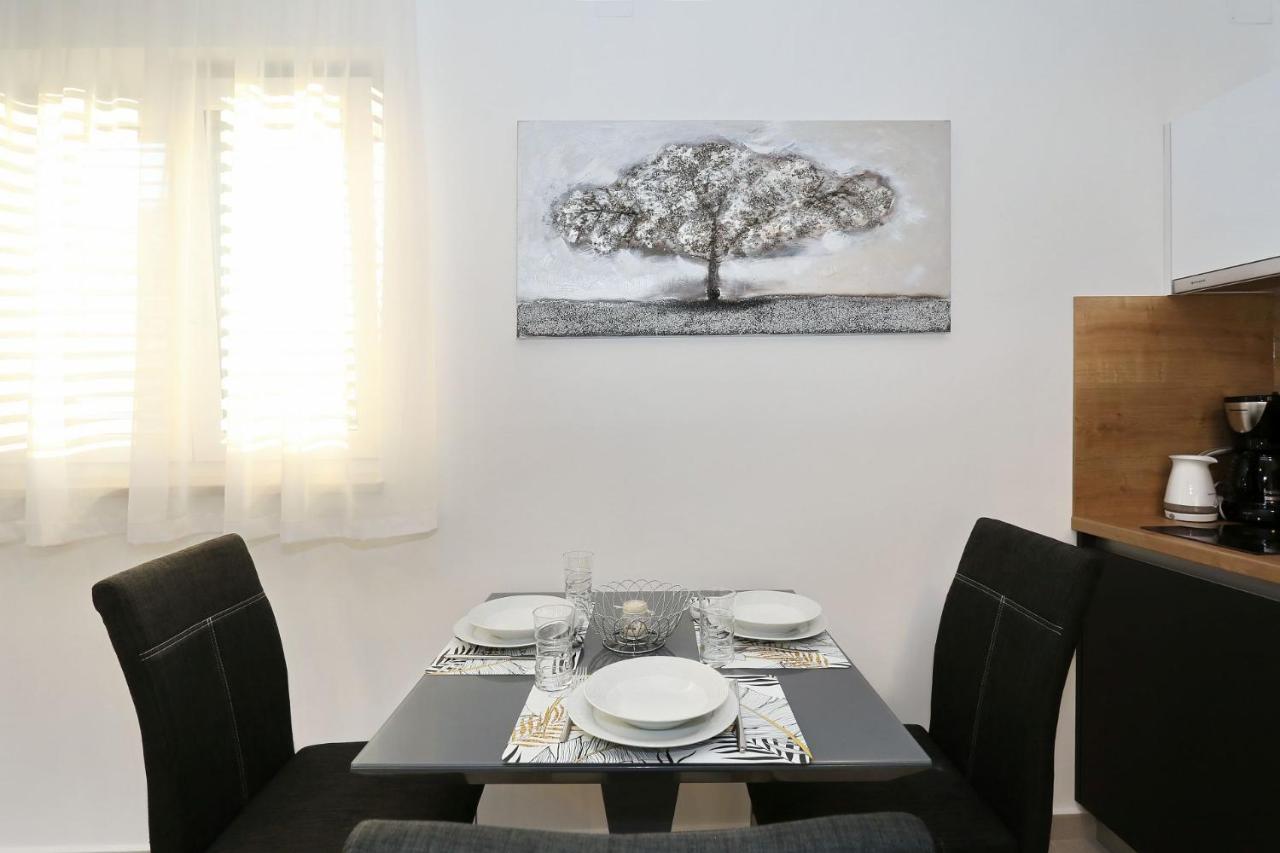Villa Ankora 1 With Heated Pool Biograd Na Moru Exteriör bild
