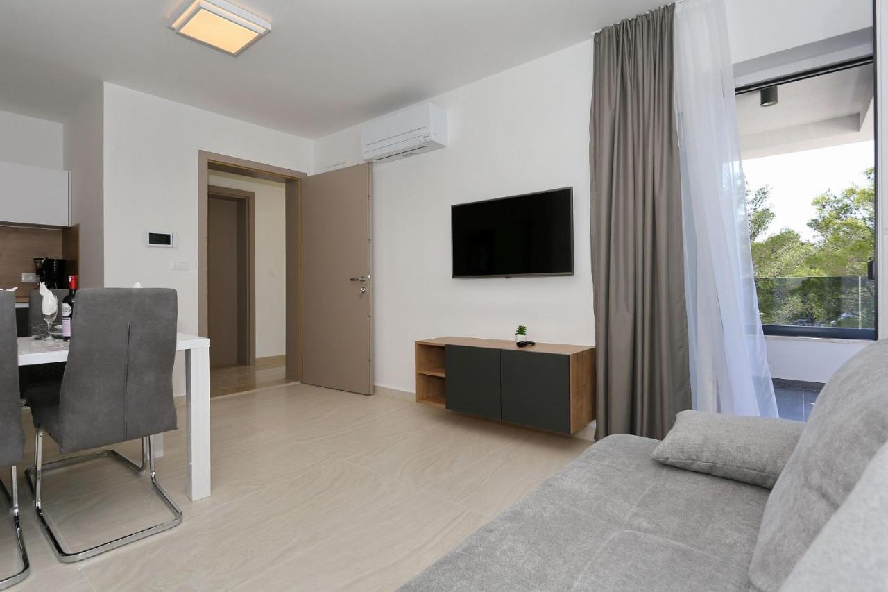 Villa Ankora 1 With Heated Pool Biograd Na Moru Exteriör bild