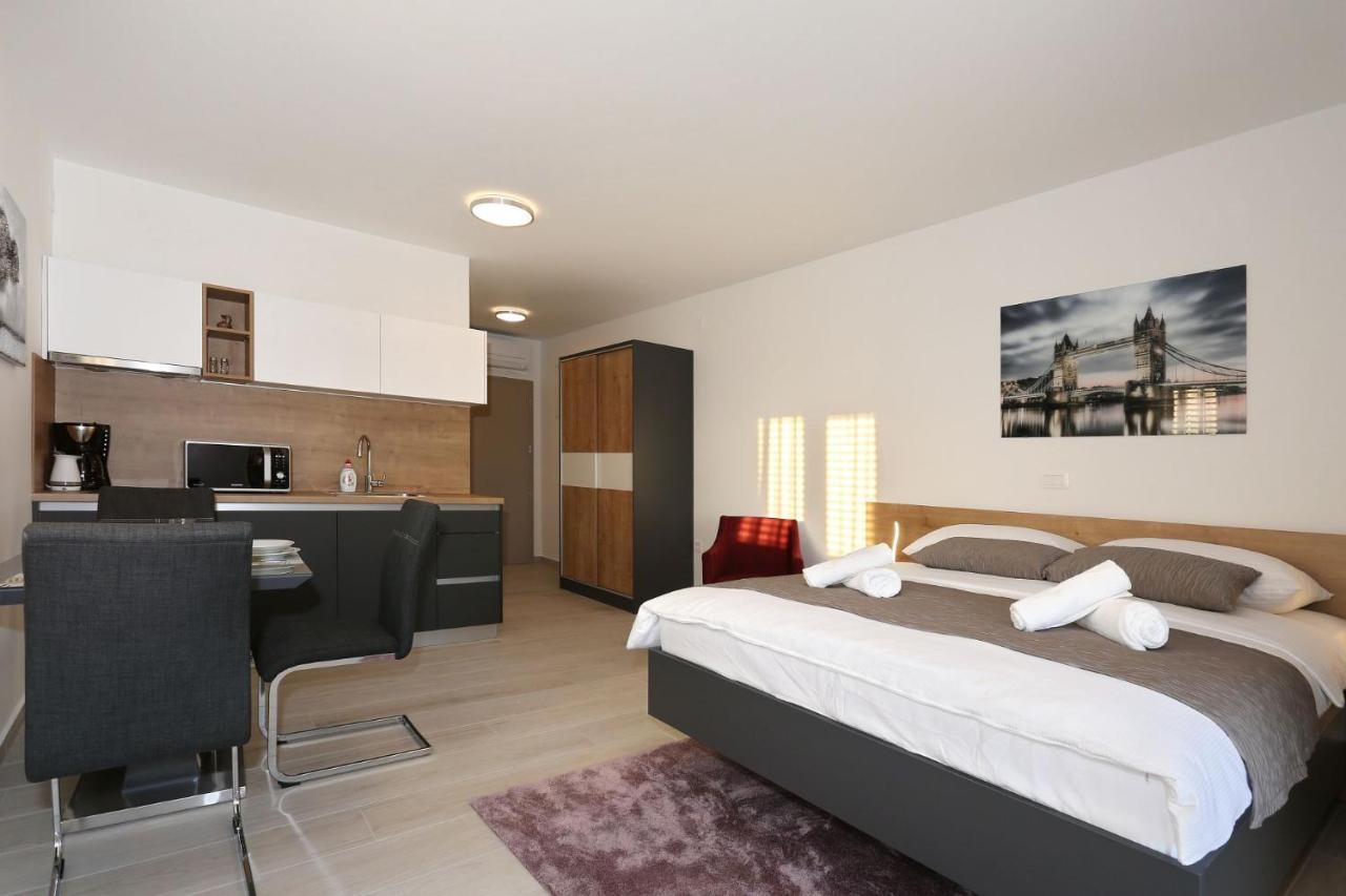 Villa Ankora 1 With Heated Pool Biograd Na Moru Exteriör bild