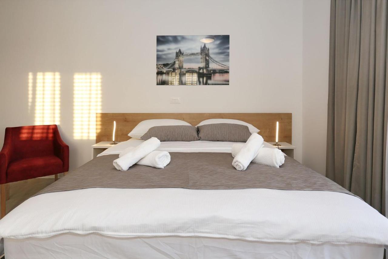 Villa Ankora 1 With Heated Pool Biograd Na Moru Exteriör bild