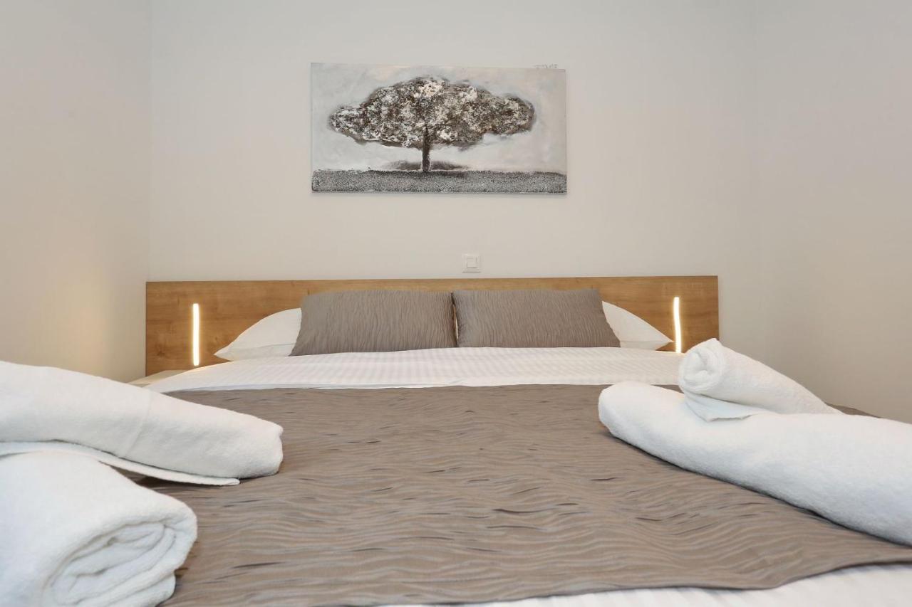 Villa Ankora 1 With Heated Pool Biograd Na Moru Exteriör bild