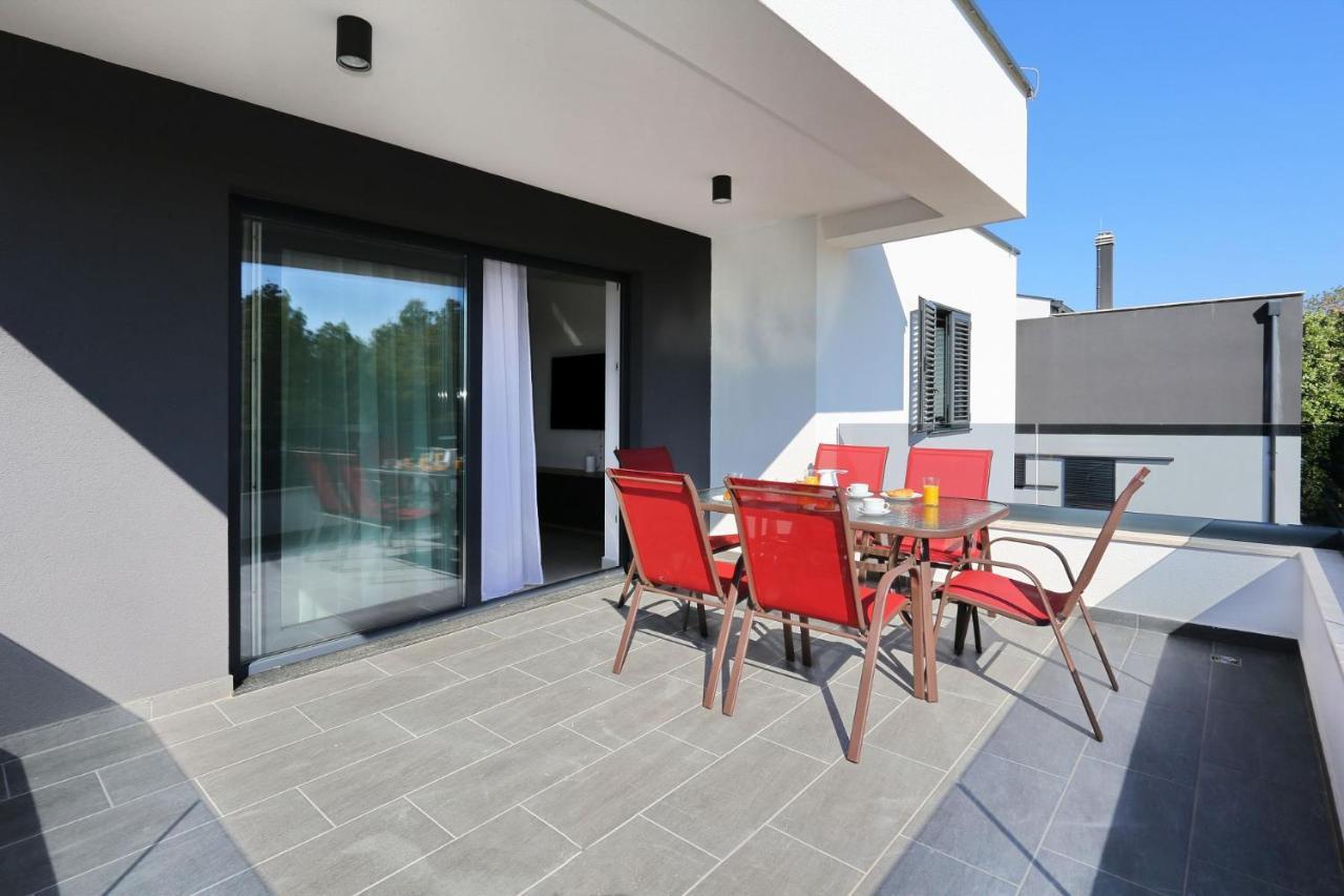 Villa Ankora 1 With Heated Pool Biograd Na Moru Exteriör bild